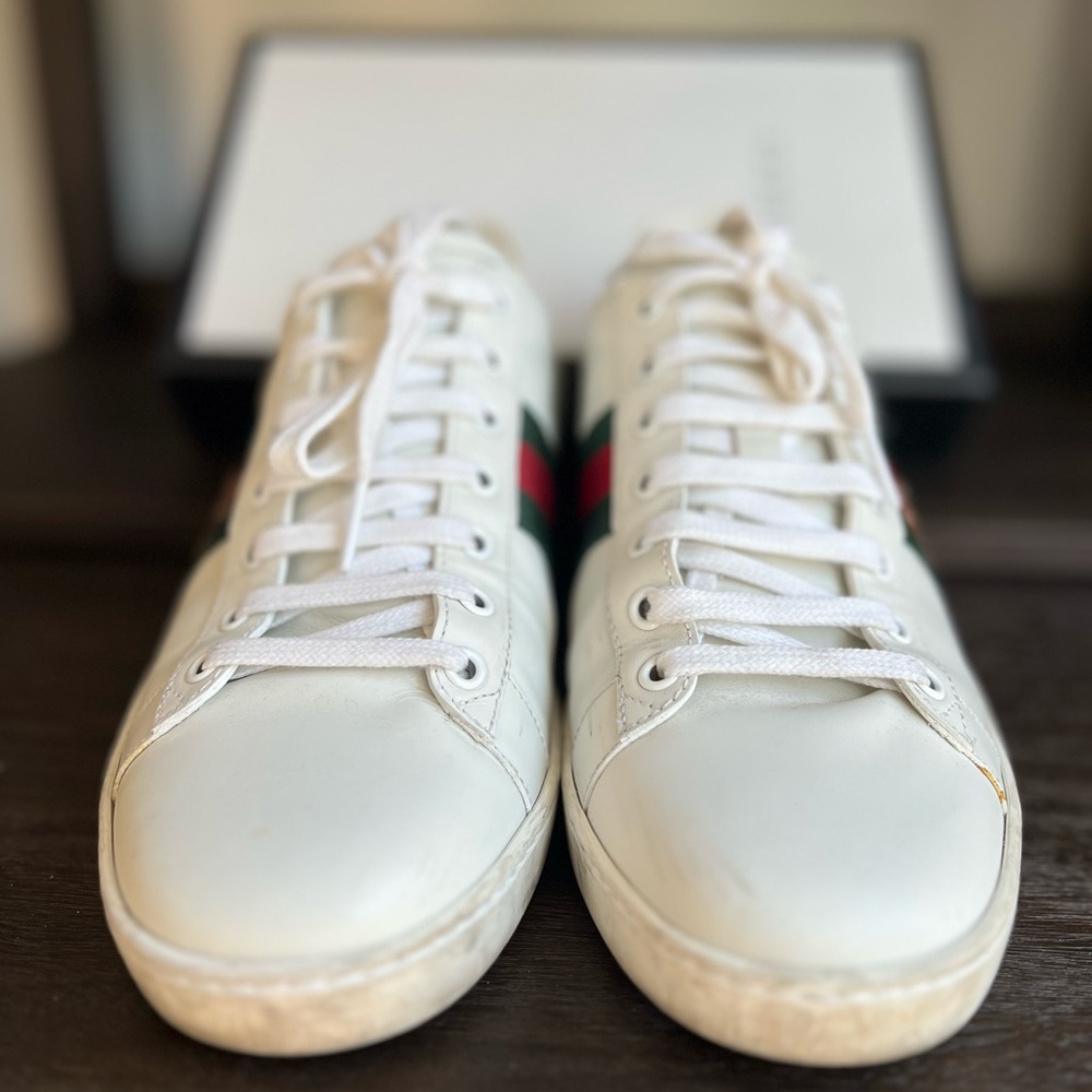 Gucci WOMEN'S ACE SNEAKER WITH BEE - Picture 12 of 14